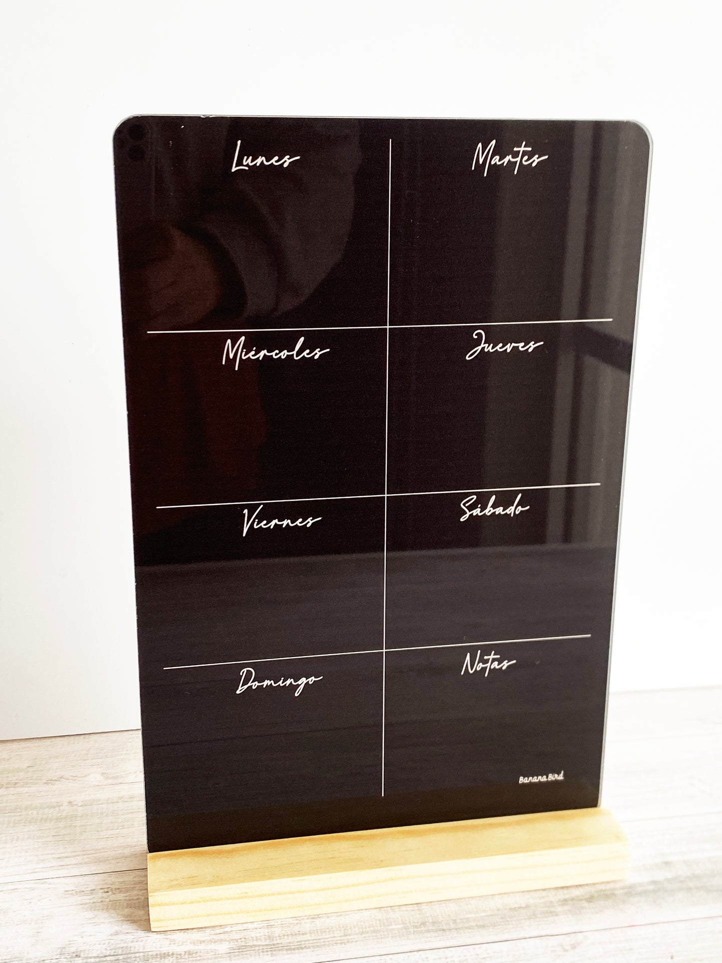Planner SEMANAL en acrílico negro mediano (LIQUIDACIÓN)